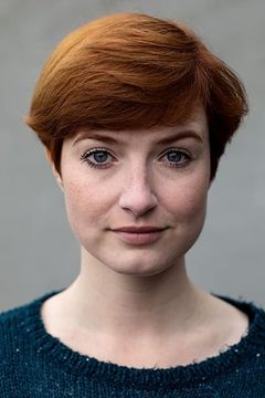 Franciska Friede interpreta Kellnerin