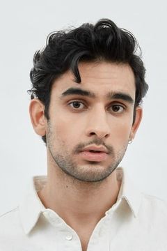 Zain Iqbal interpreta Ravi Singh