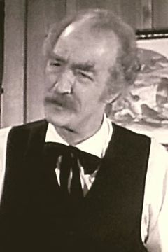 E.J. André interpreta Sheik of Hazerath
