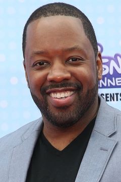 Kadeem Hardison interpreta Detective Pars