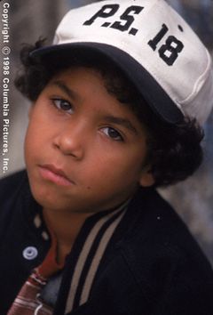 Jean-Luke Figueroa interpreta Nicky