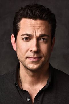 Zachary Levi interpreta Chuck Bartowski