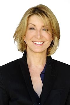Jeannetta Arnette interpreta Louise Parkinson