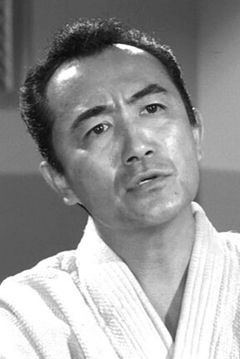 Yuki Shimoda interpreta Officer Aboard Carrier Hiryu