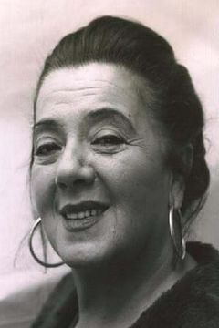 María Del Monte interpreta Nunzia