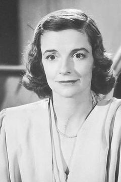 Edith Barrett interpreta Aunt Polly