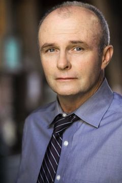 Mark Daneri interpreta Jeff Martin
