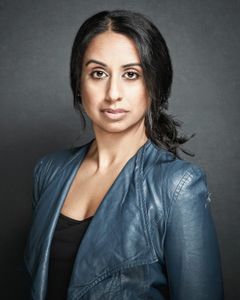 Sarita Van Dyke interpreta Street Vendor