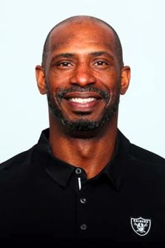 Marco Coleman interpreta Miami Dolphin