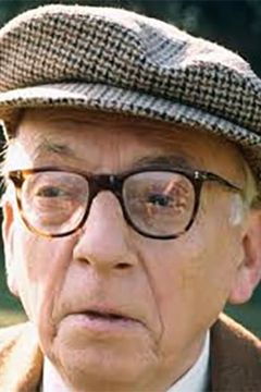 Erik Chitty interpreta Sergei (Old Soldier)