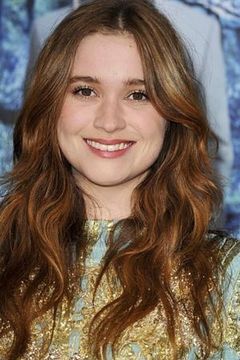 Alice Englert interpreta Lena Duchannes