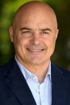 Luca Zingaretti interpreta Bollino