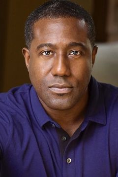 E. Roger Mitchell interpreta Sergeant Teasley
