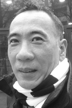 Jiang Hong interpreta Mei Lin