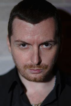 Kirill Nikiforov interpreta Weaselly Thug
