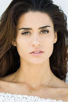 Bianca Bree interpreta Ashley