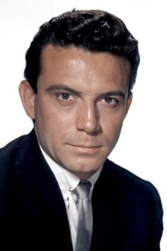 Anthony Franciosa interpreta Juan Luis Rodriguez