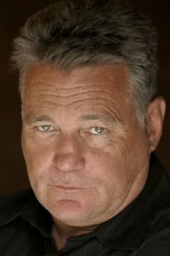 Chick Bernhard interpreta St Louis Cop