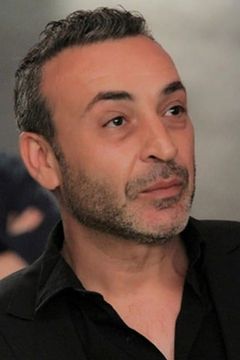 Filippo Luna interpreta Vicequestore Randone