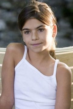 Marine Casto interpreta Young Fanny