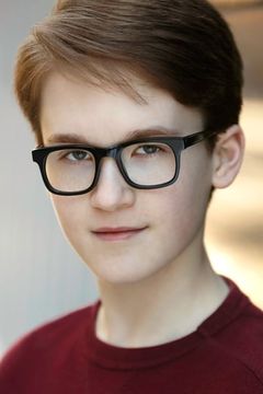 Jake Lucas interpreta David Albertson