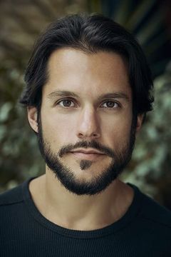 Shahar Isaac interpreta Simon Peter