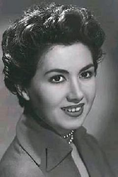 Elvira Quintillá interpreta (uncredited)