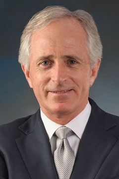 Bob Corker interpreta Self (archive footage)