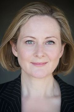 Lucy Robinson interpreta Janey