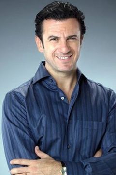 Alejandro Ávila interpreta Moncada