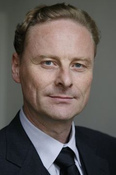Hubertus Hartmann interpreta Egon Schwalber