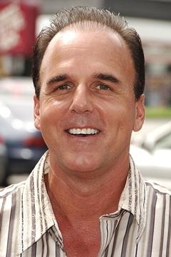 Steve Oedekerk interpreta Security Guard Baxter