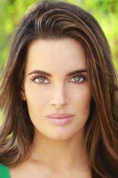 Jessica Uberuaga interpreta Brenda