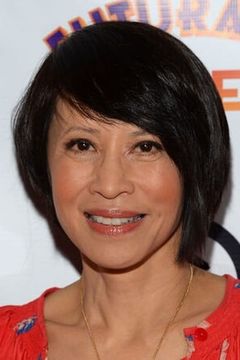 Lauren Tom interpreta Mitzie
