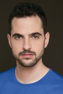 Nathan Shapiro interpreta Meeting Member