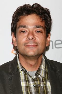 Shaun Weiss interpreta Bus Driver