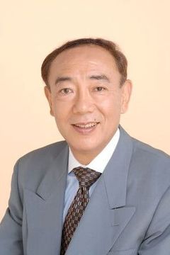 Akira Murayama interpreta Perm
