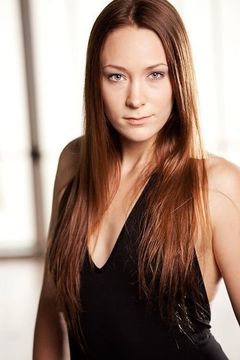 Michelle Christa Smith interpreta Dancer
