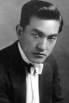 Sessue Hayakawa interpreta Kuala, Pirate Chief