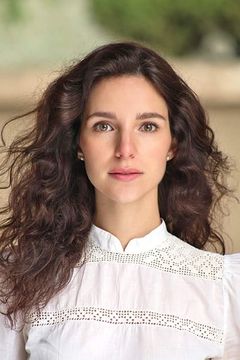 Carla Baratta interpreta Adelita