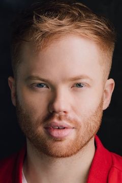 Wesley MacInnes interpreta Sean Harris