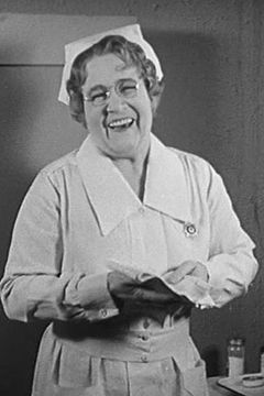 May Wallace interpreta Townswoman