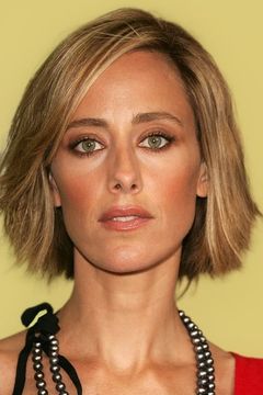 Kim Raver interpreta Teddy Altman
