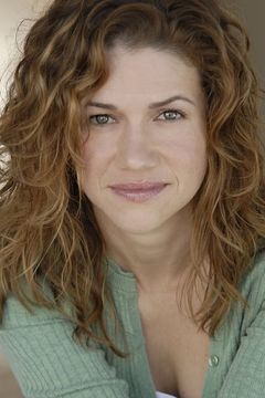 Hedy Burress interpreta Laura Murphy