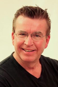 Jim Powers interpreta The Mayor