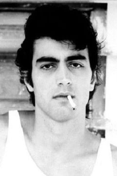 Ángel Alcázar interpreta Bearkiller