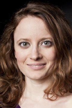 Marija Dakić interpreta Michelle (Barmaid)