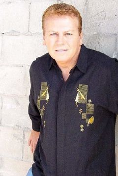 Joseph Alan Johnson interpreta Marc (uncredited)