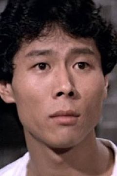 Hsiao Ho interpreta SWAT Member At Training