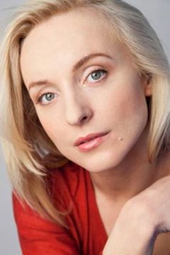 Svetlana Anikey interpreta SS German Girl 1